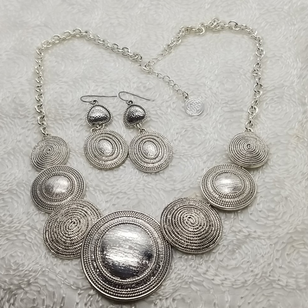 COPY - Dana Buchman Circle Bib Silver Necklace Earring - Picture 2 of 10